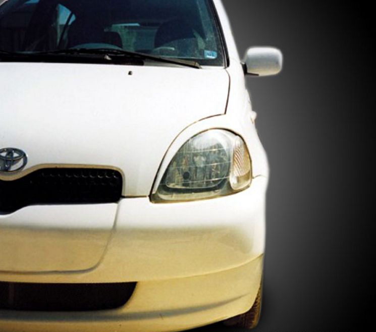 Вежди за фаровете за Toyota Yaris (1999-2005) - черни - висококачествен продукт за автомобил
