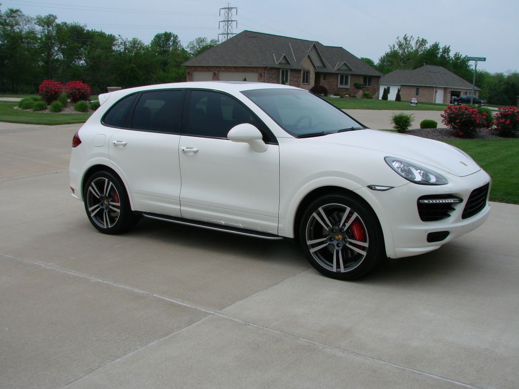 Степенки за Porsche Cayenne (2010+) - висококачествен продукт за автомобил