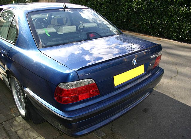 Лип спойлер за багажник за BMW E38 - висококачествен продукт за автомобил