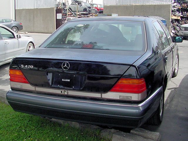 Лип спойлер за багажник за Mercedes W140 - висококачествен продукт за автомобил