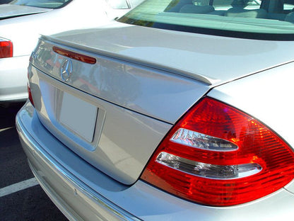 Лип спойлер за багажник за Mercedes W203 седан - висококачествен продукт за автомобил