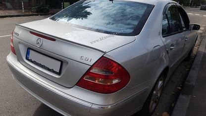 Лип спойлер за багажник за Mercedes W211 - висококачествен продукт за автомобил