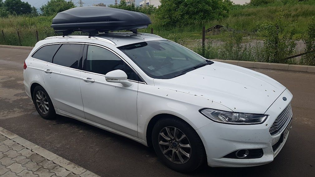 Автобокс Junior Altro 200x90x41cm с 70 mm крепежи, с двустранно отваряне с ключ, 500 литра - черен - висококачествен продукт за автомобил