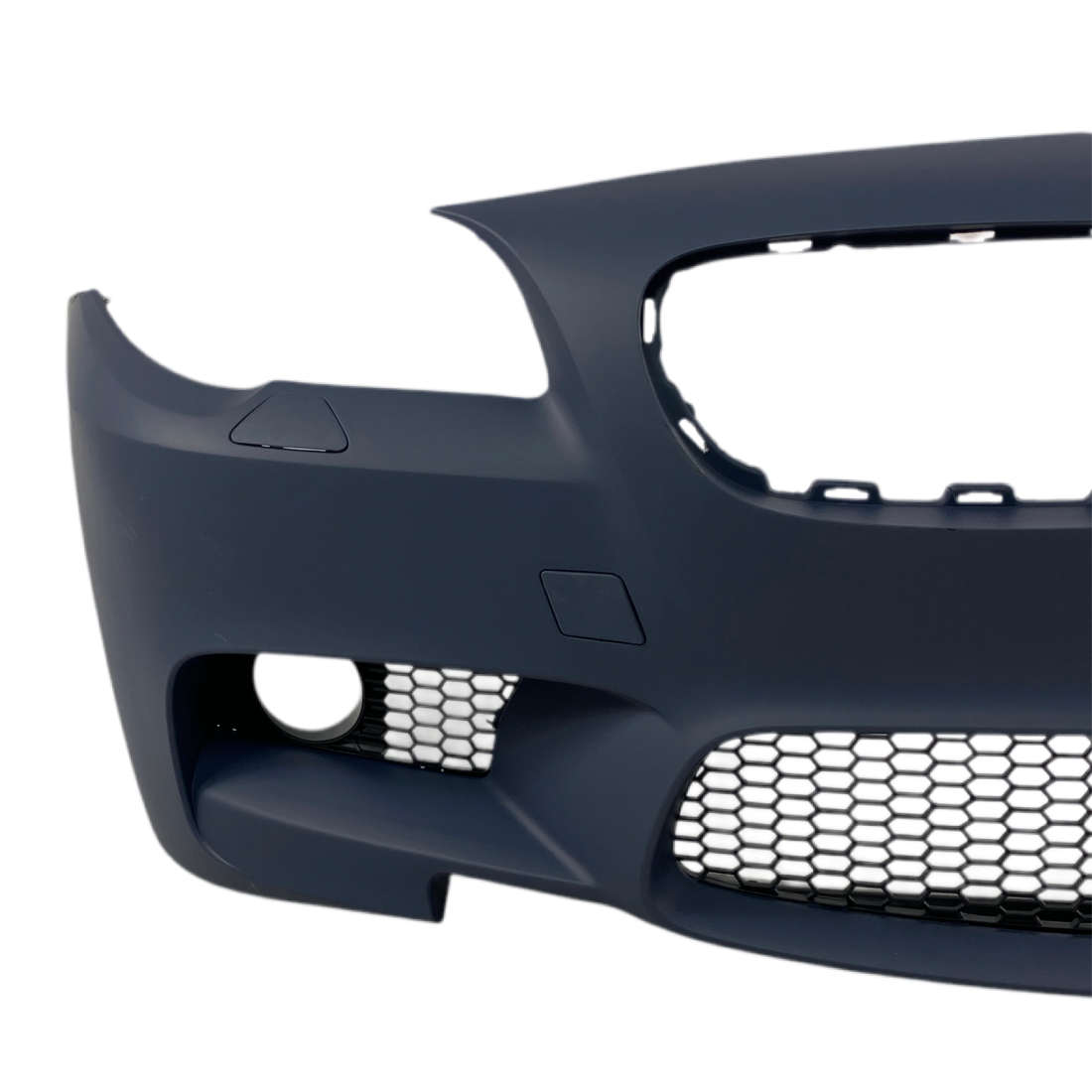 Предна броня за BMW F10 / F11 (2010-2014) - M5 дизайн с отвори за парктроник и отвори за халогени - висококачествен продукт за автомобил