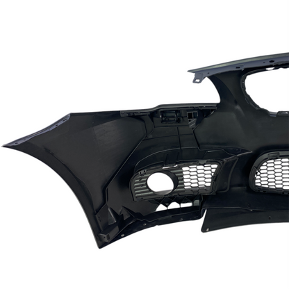 Предна броня за BMW F10 / F11 (2010-2014) - M5 дизайн с отвори за парктроник и отвори за халогени - висококачествен продукт за автомобил