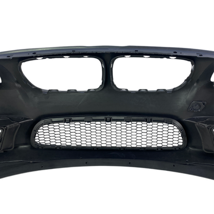 Предна броня за BMW F10 / F11 (2010-2014) - M5 дизайн с отвори за парктроник и отвори за халогени - висококачествен продукт за автомобил