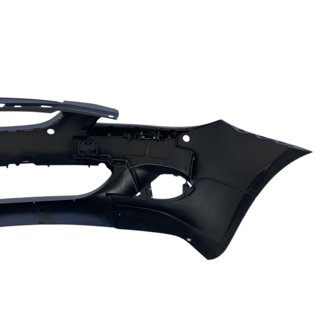 Предна броня за BMW E60 (2003-2007) - M-Tech дизайн с отвори за парктроник 24mm - висококачествен продукт за автомобил