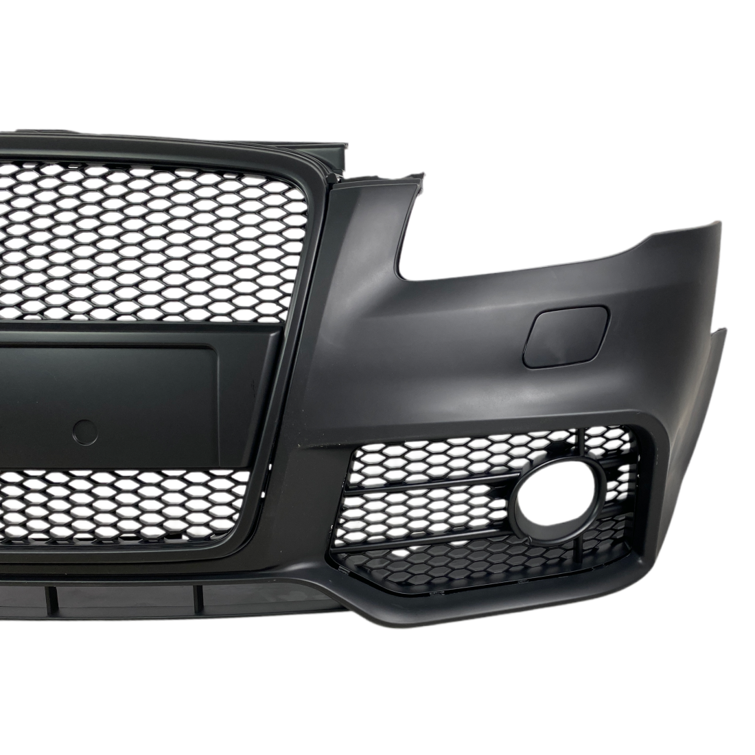 Предна броня за Audi A4 B7 8E (2004-2008) - S-Line Design с черна решетка без отвори за парктроник - висококачествен продукт за автомобил