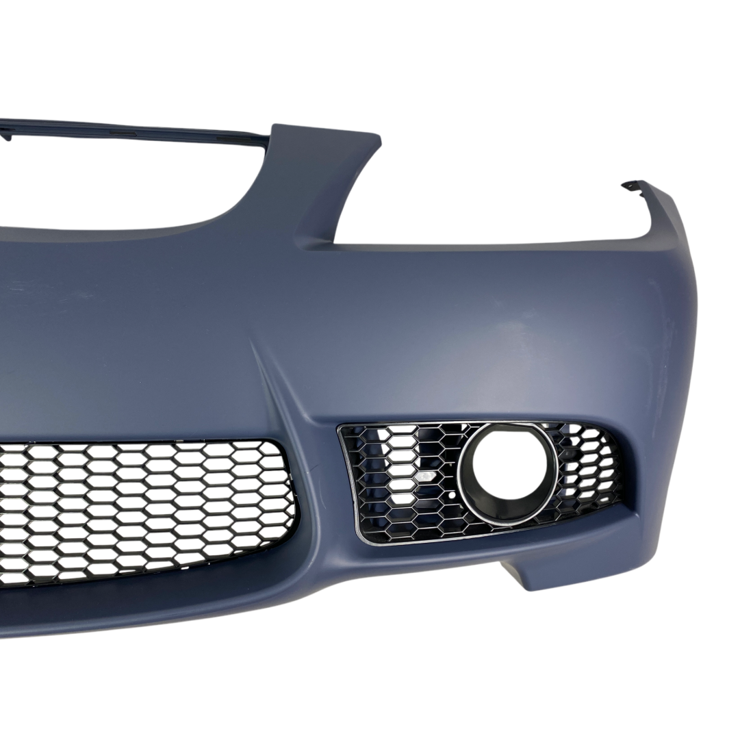 Предна броня за BMW E90 (2005-2008) - М3 дизайн с отвори за халогени, без парктроник - висококачествен продукт за автомобил