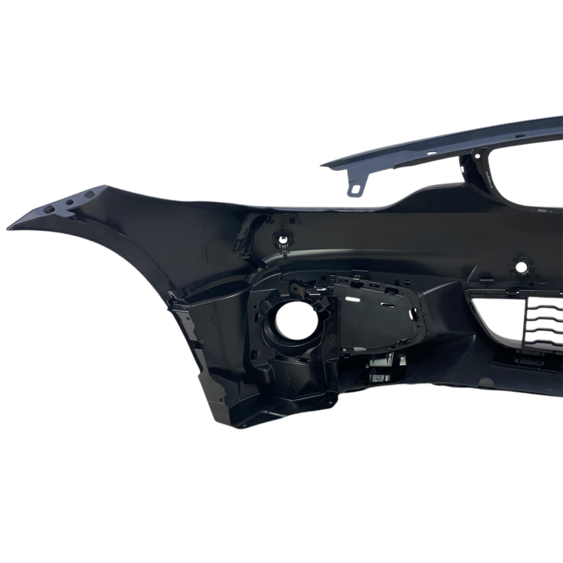 Предна броня за BMW F32 / F36 (2013-2020) - M-Tech дизайн с отвори за халогени и парктроник - висококачествен продукт за автомобил